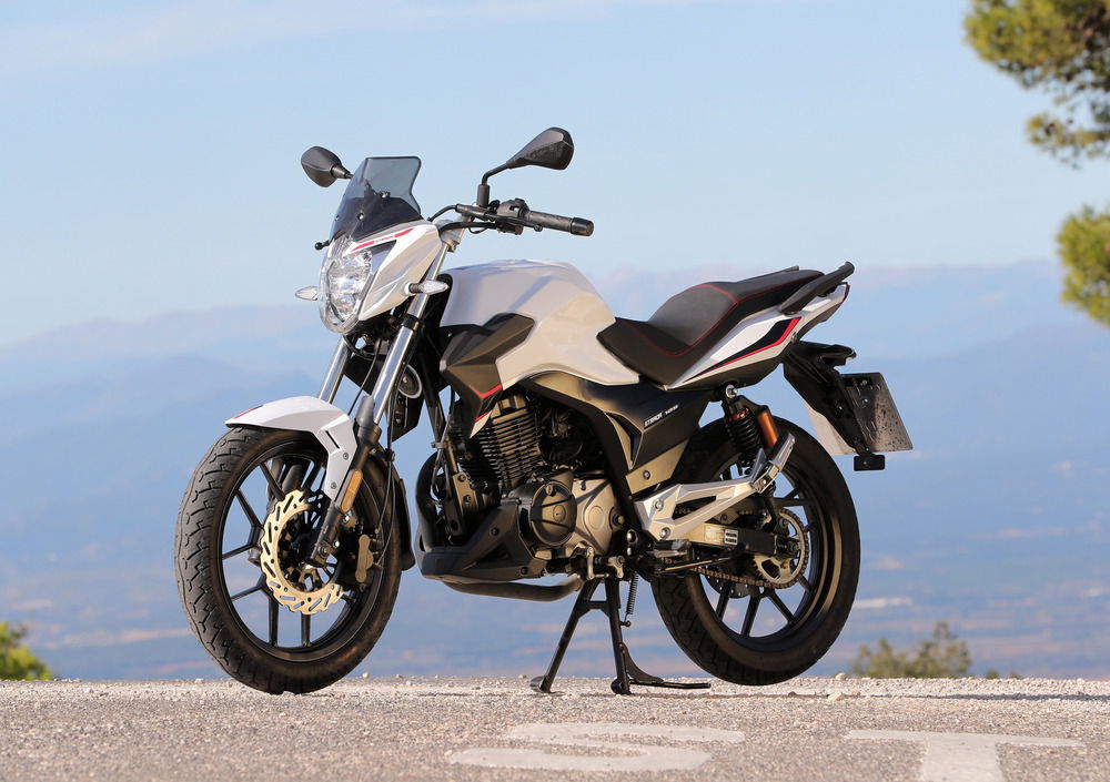 Rieju Strada 125 (2018 - 20) (2)