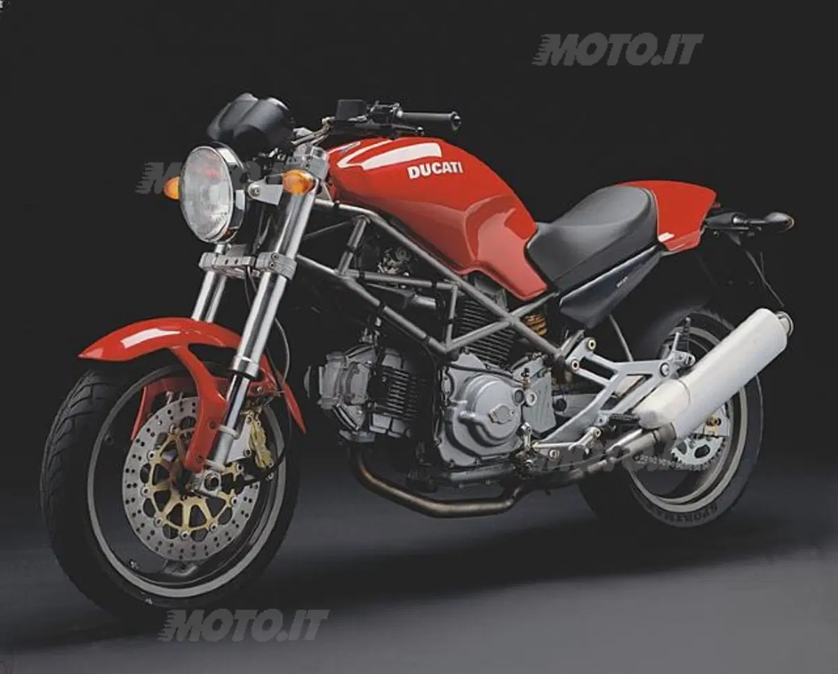 Guida a Ducati Monster 600/696 (2)