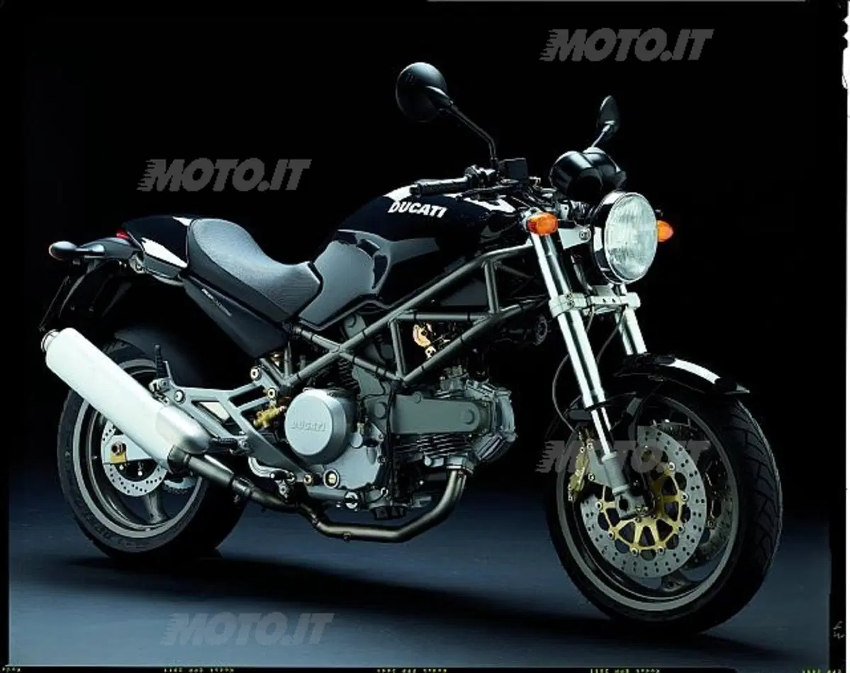 Guida a Ducati Monster 600/696 (4)