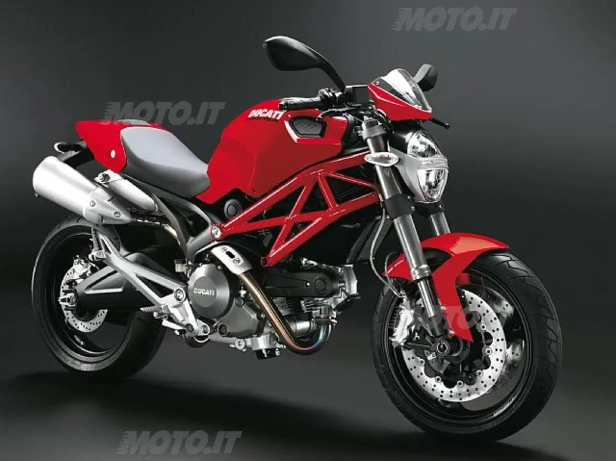 Guida a Ducati Monster 600/696 (8)