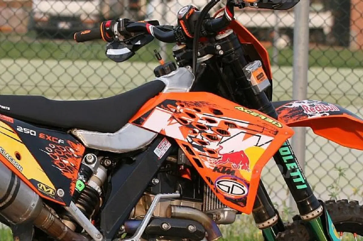 Special KTM EXC-F 250 Gini by P&P