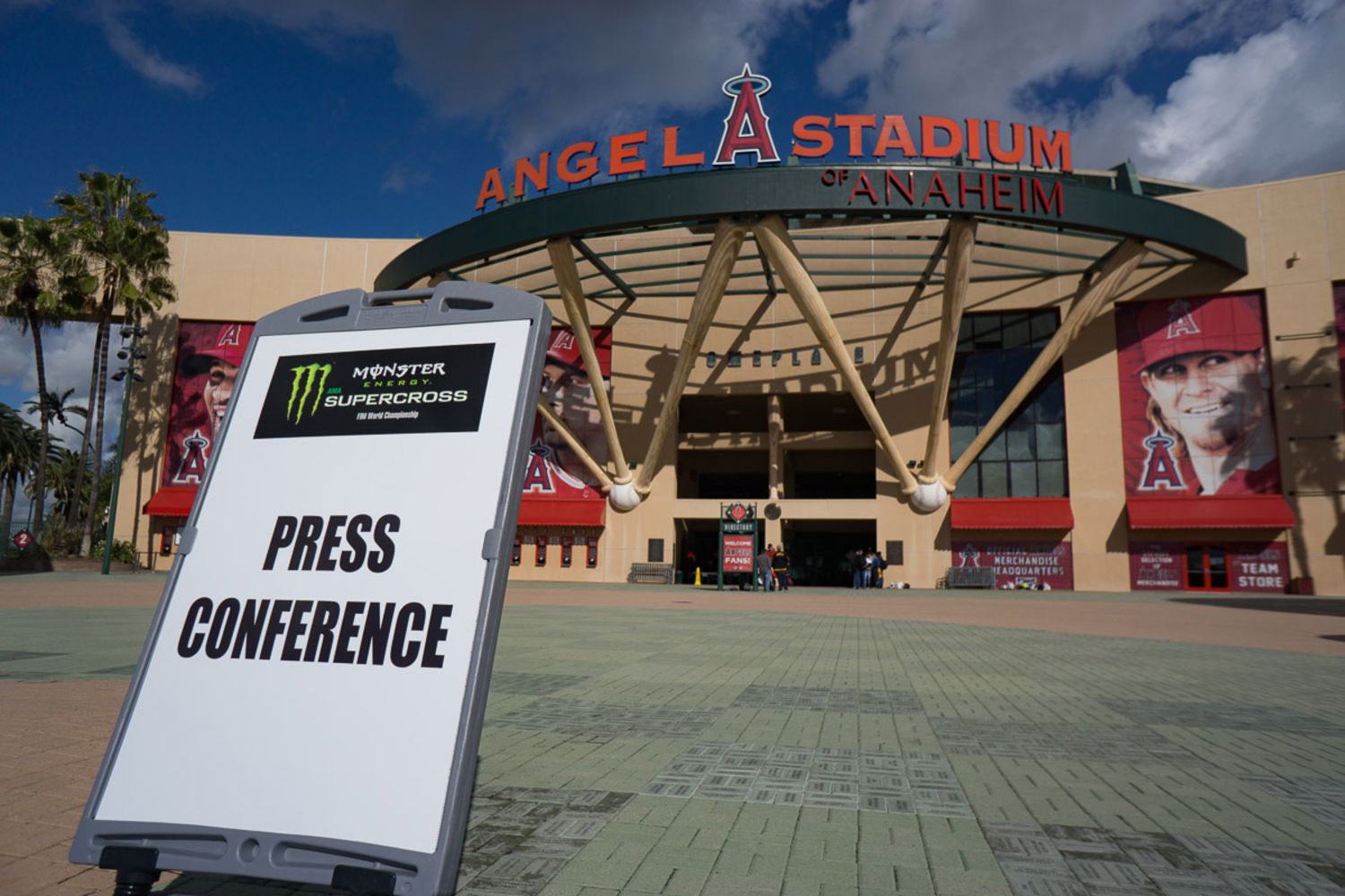 Ride in the USA. Al via l'AMA Supercross 2016