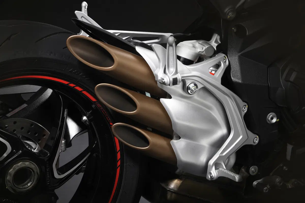 MV Agusta: nuova Brutale 800RR America (4)