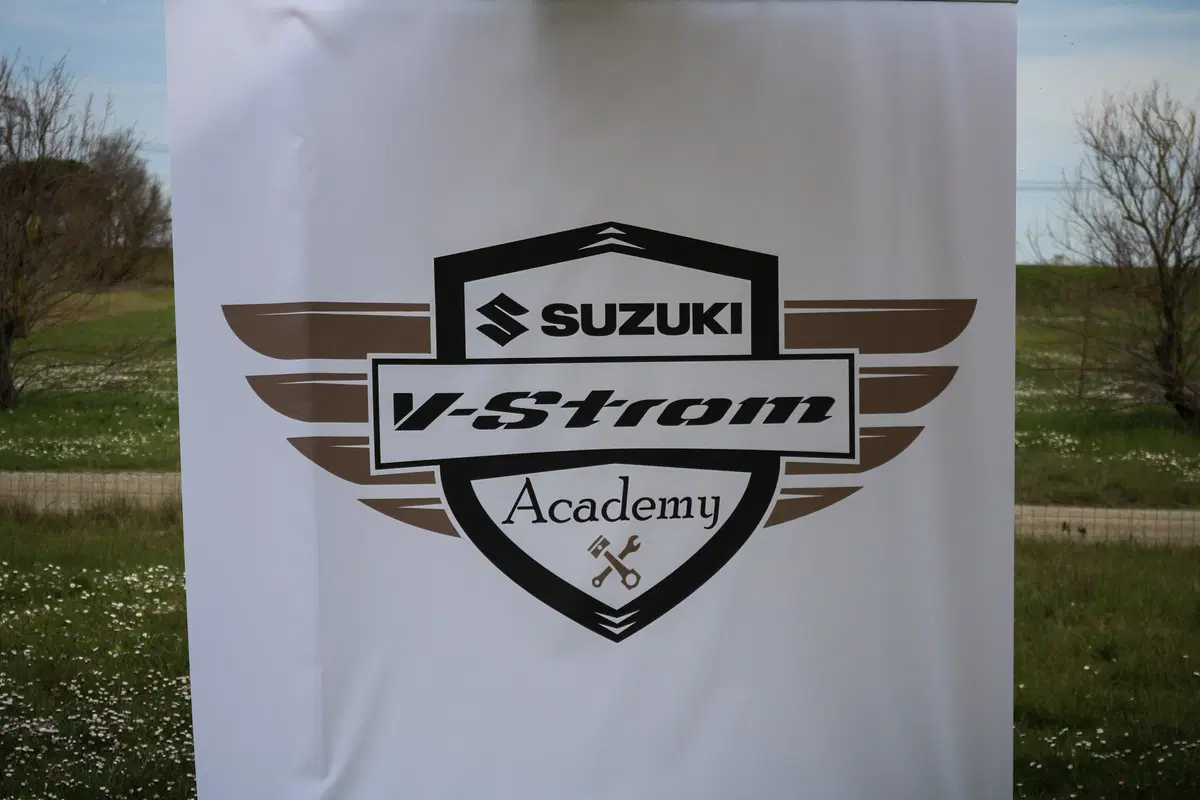 Suzuki V-Strom Academy: maxienduro per tutti! (10)