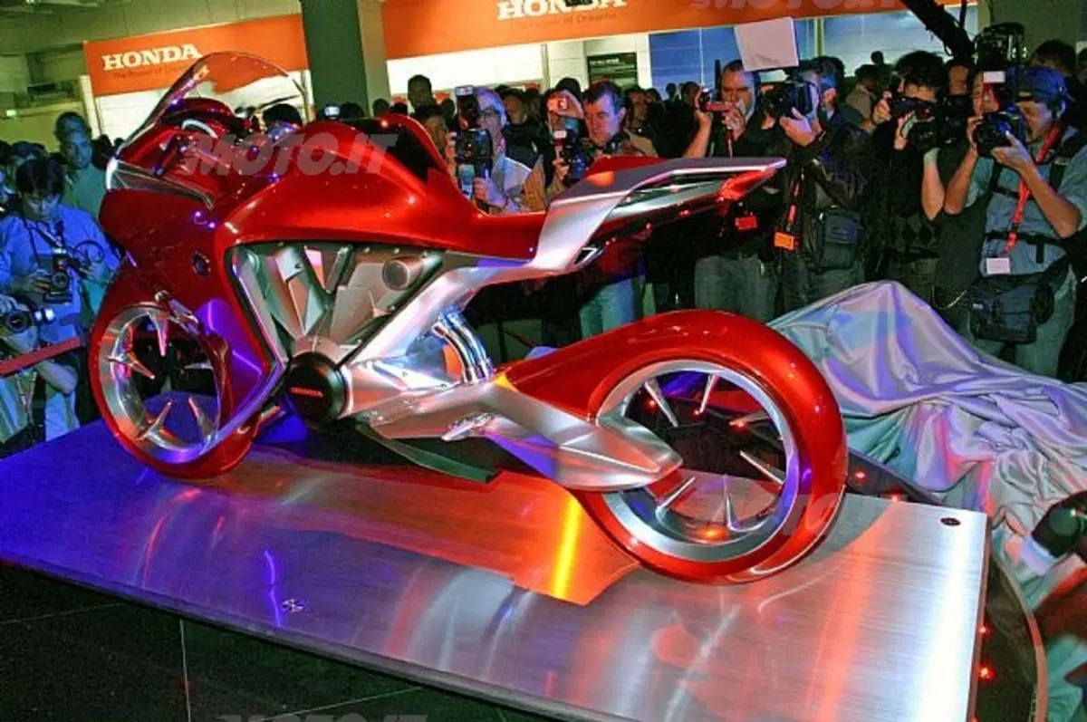Intermot. A nudo le novità di Colonia (17)