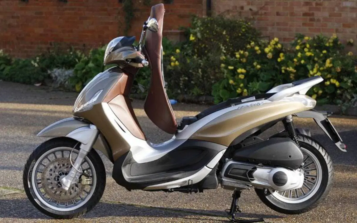 Piaggio Beverly 300 S i.e. ABS-ASR (2016 - 20) (3)