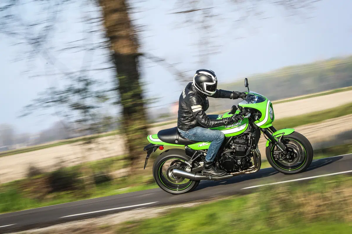 Kawasaki Z900RS CAFE. Café Racer Doc (2)