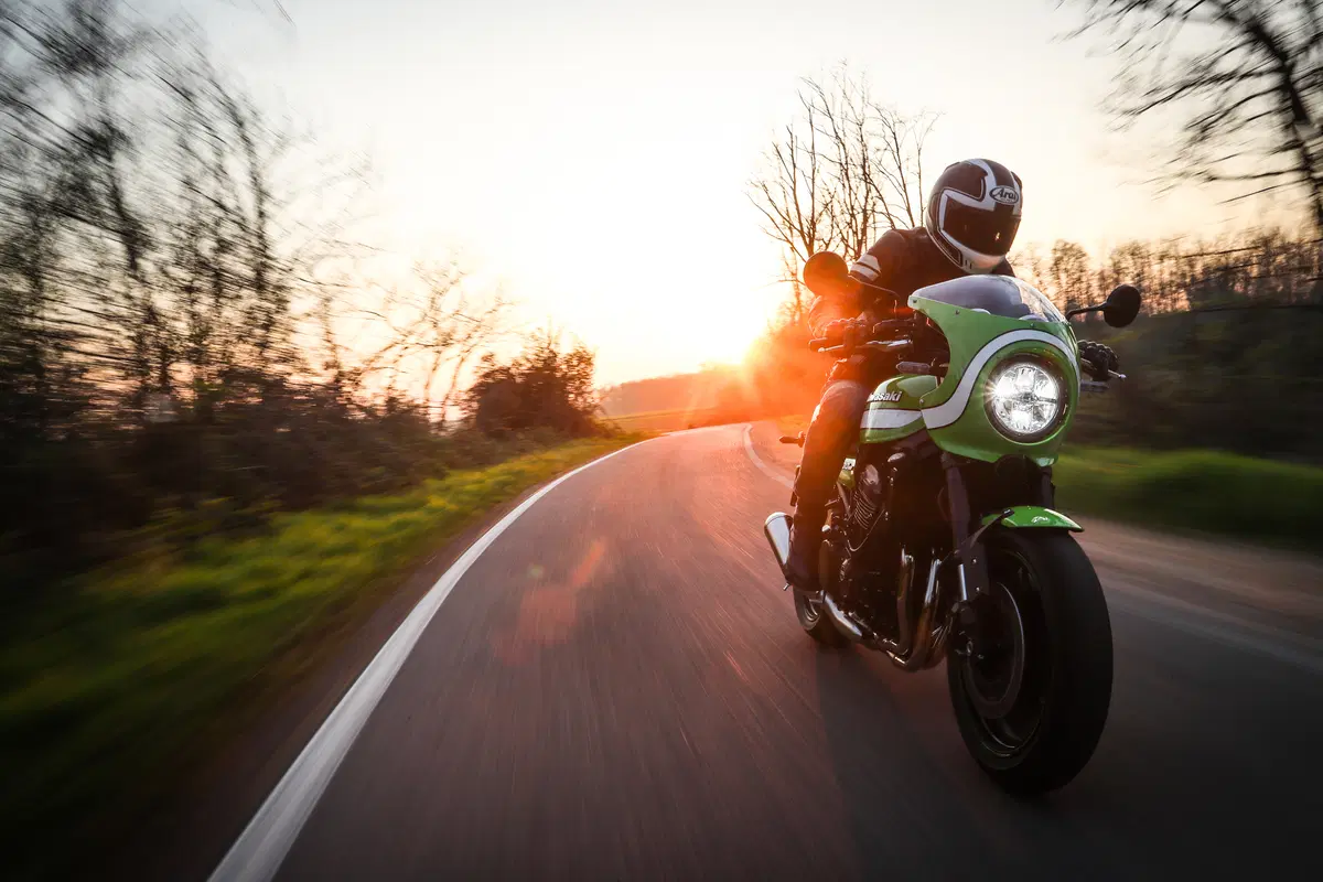 Kawasaki Z900RS CAFE. Café Racer Doc (8)
