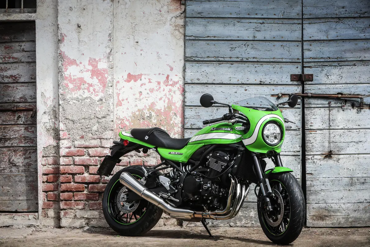 Kawasaki Z900RS CAFE. Café Racer Doc (16)