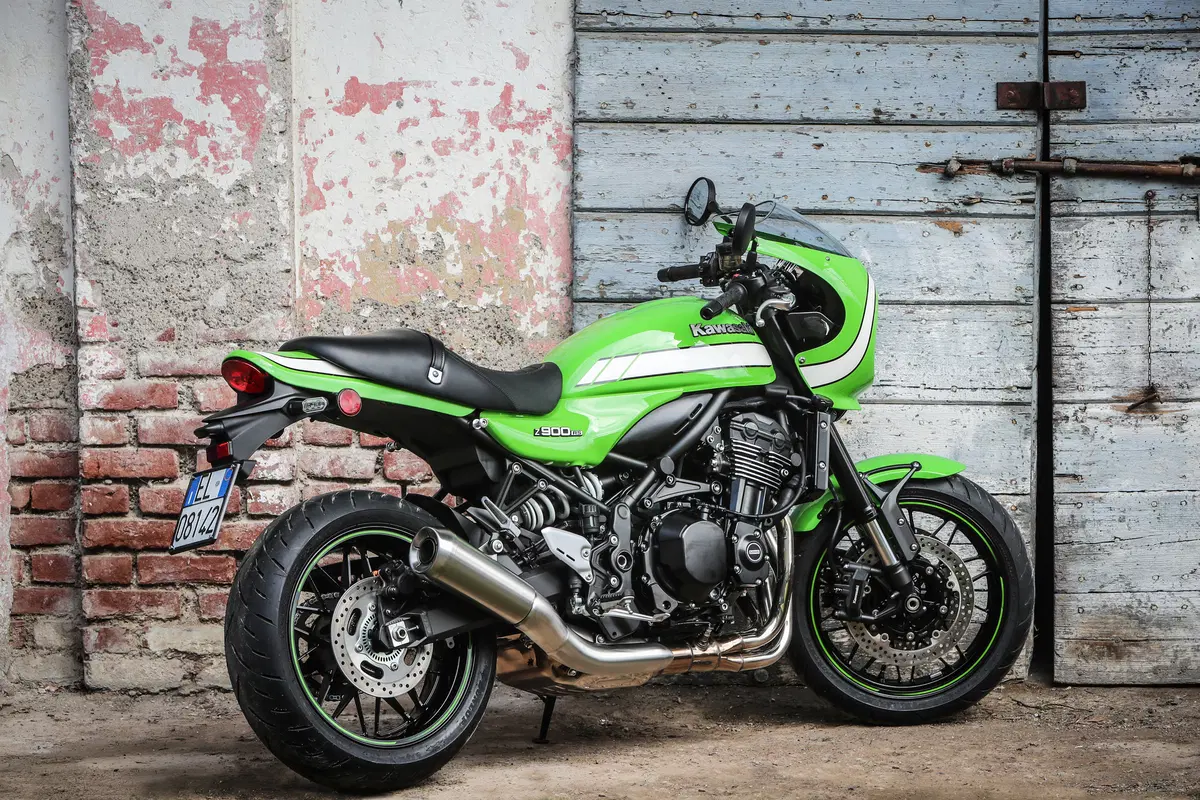 Kawasaki Z900RS CAFE. Café Racer Doc (14)