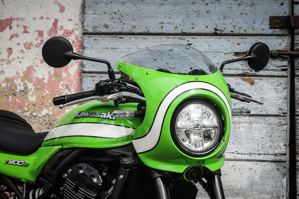 Kawasaki Z900RS CAFE. Café Racer Doc (17)