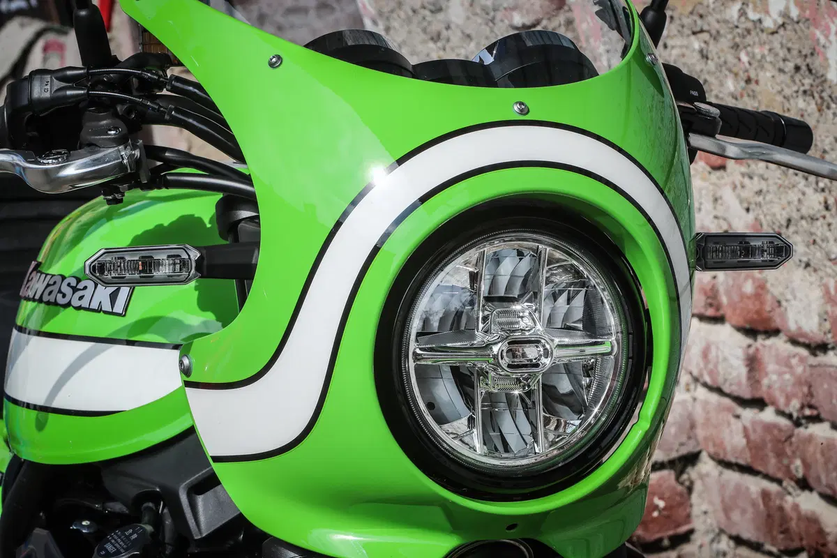 Kawasaki Z900RS CAFE. Café Racer Doc (18)