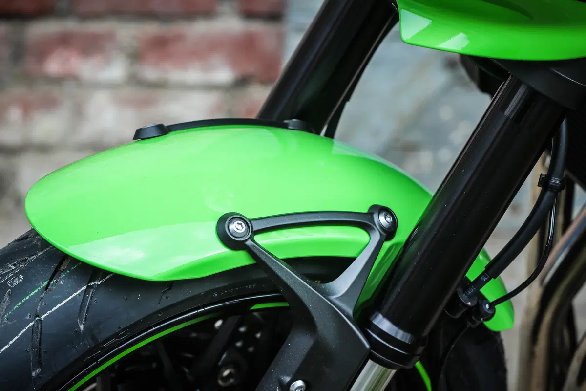 Kawasaki Z900RS CAFE. Café Racer Doc (23)