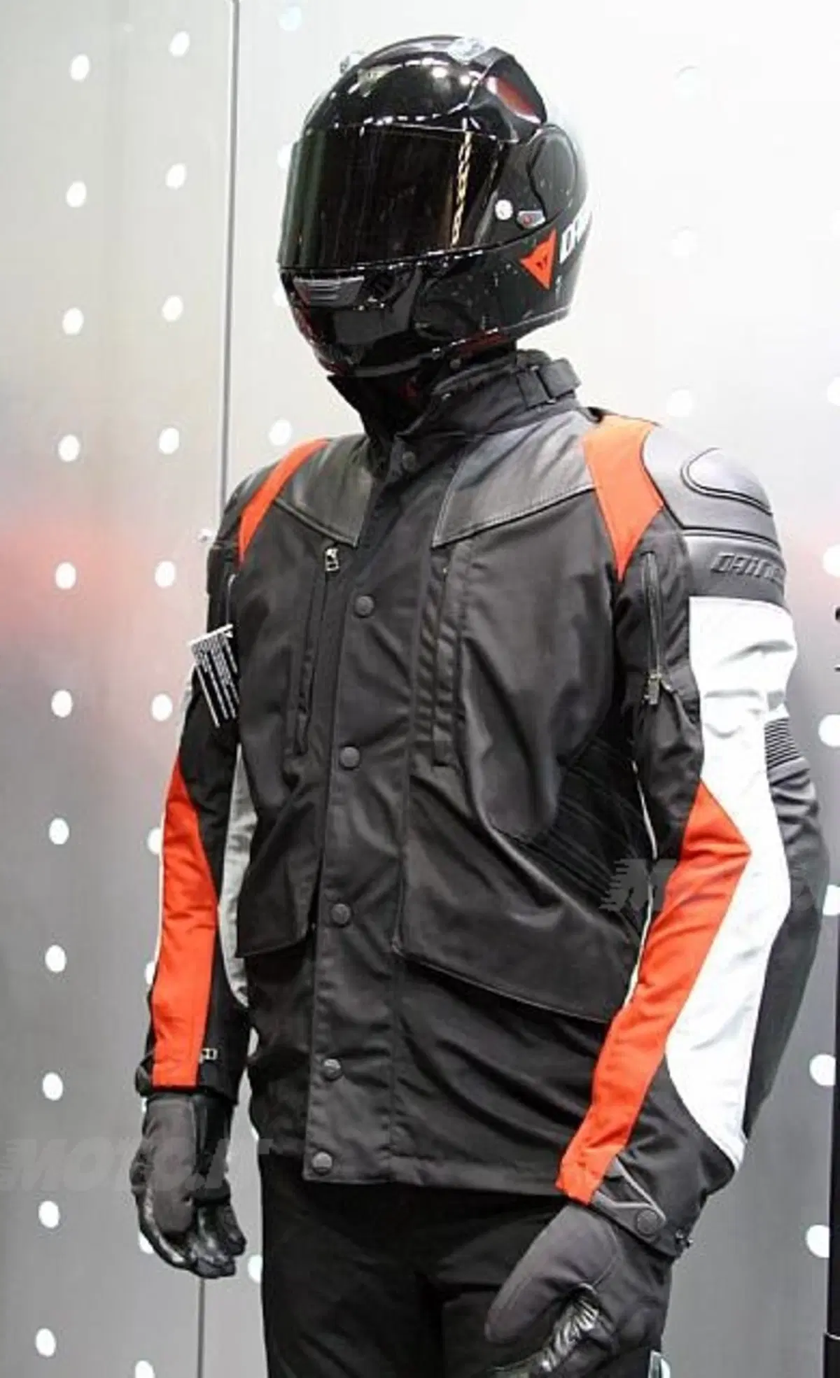 Intermot. Speciale Accessori da Colonia (13)