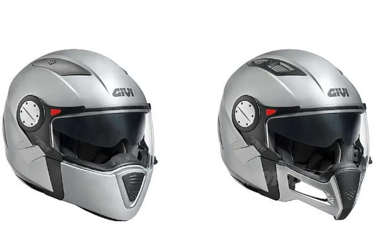 Speciale caschi: test GIVI X01