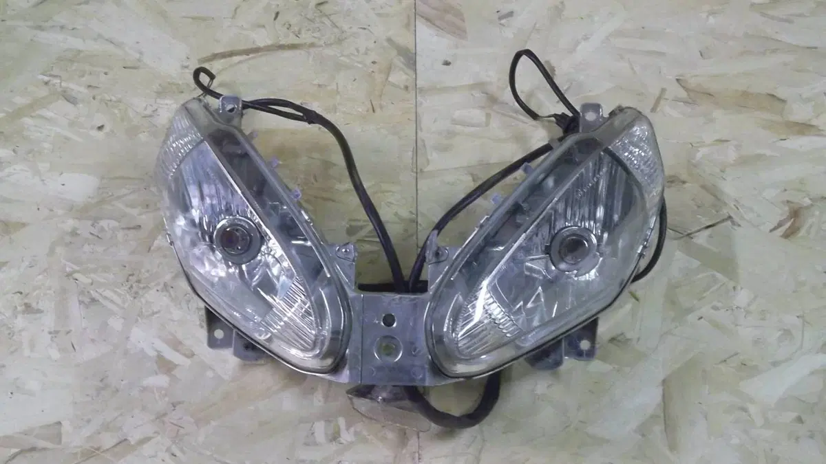 FARO ANTERIORE Malaguti MADISON 3