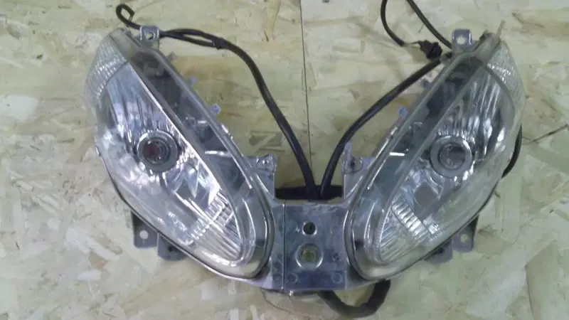 FARO ANTERIORE Malaguti MADISON 3 (2)