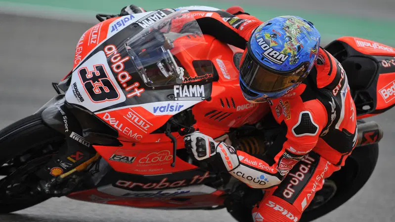 SBK 2018. Melandri conquista la Superpole ad Arag&oacute;n