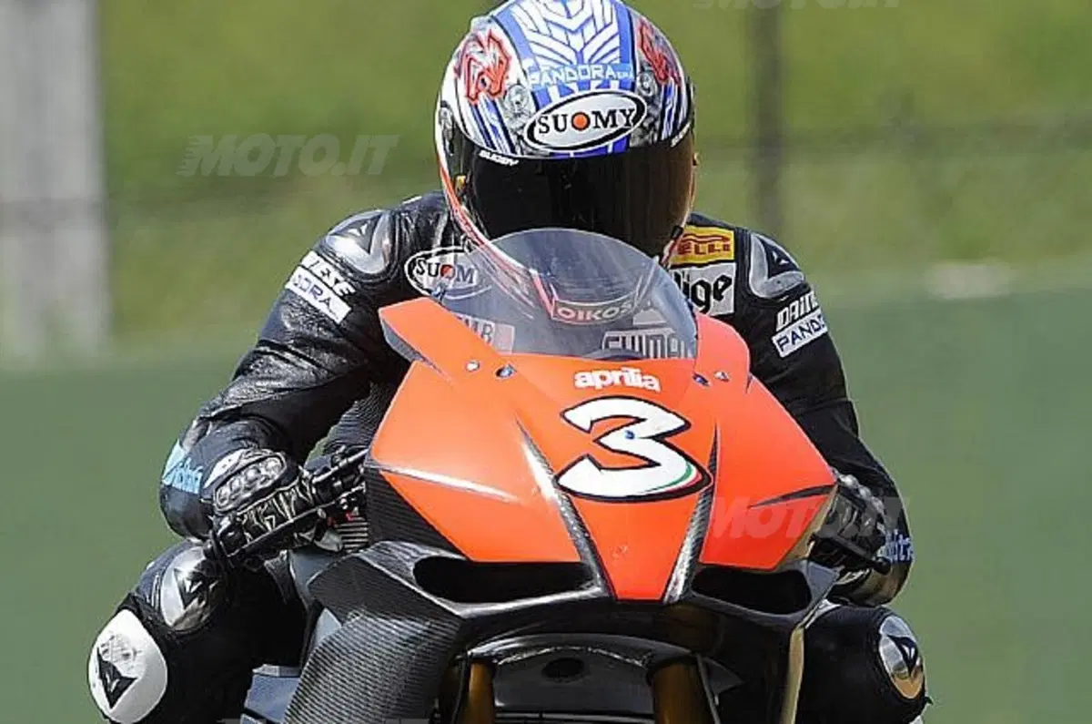 Aprilia al maximo in Sbk