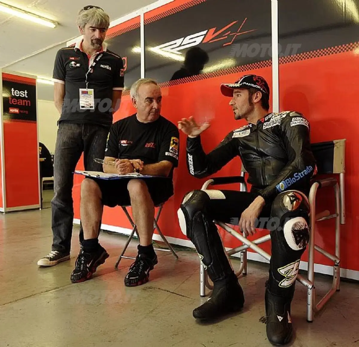 Aprilia al maximo in Sbk (2)