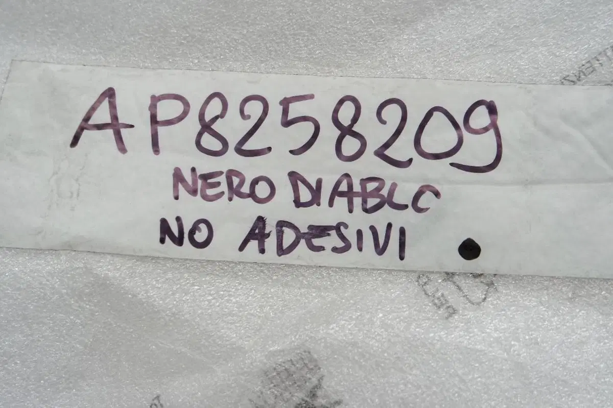 Ricambi carrozzeria plastiche Aprilia (3)