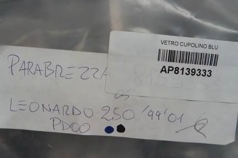 Ricambi carrozzeria plastiche Aprilia (18)