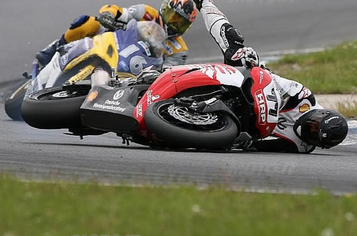 Schumacher cade in moto e perde conoscenza (2)