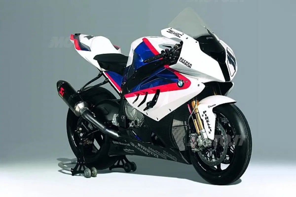 BMW presenta l'arma totale per la SBK (4)