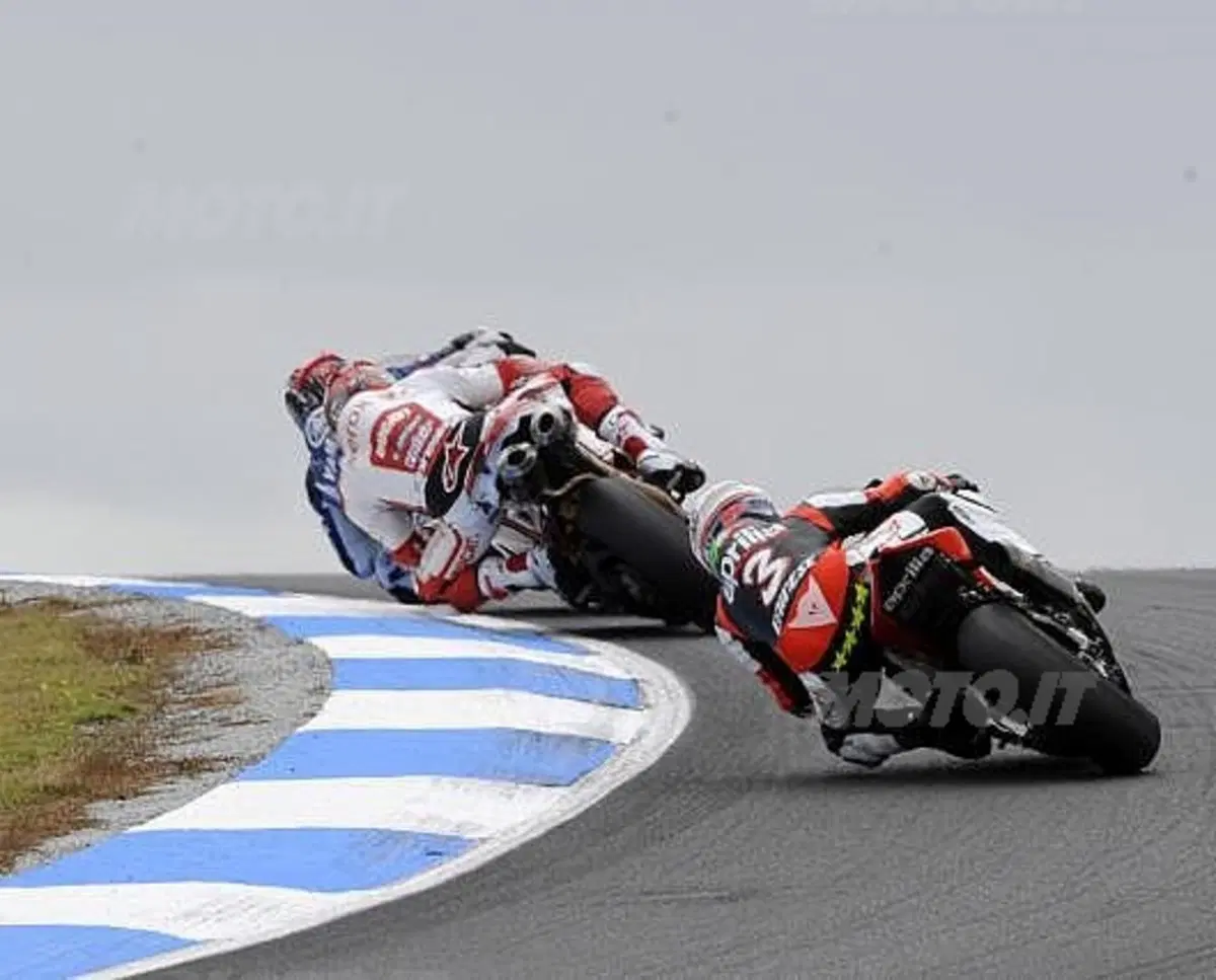 SBK. Vincono Haga e Spies (2)