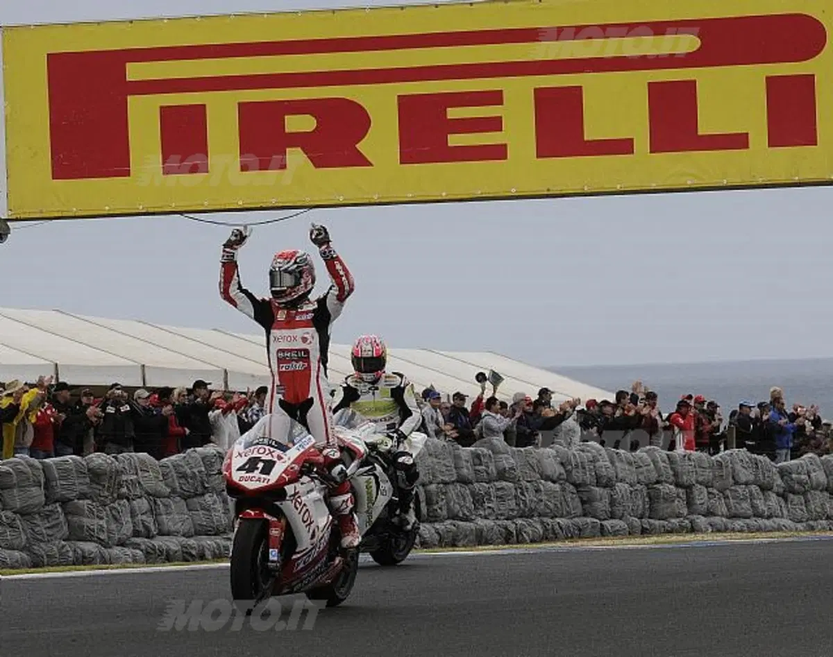 SBK. Vincono Haga e Spies (4)