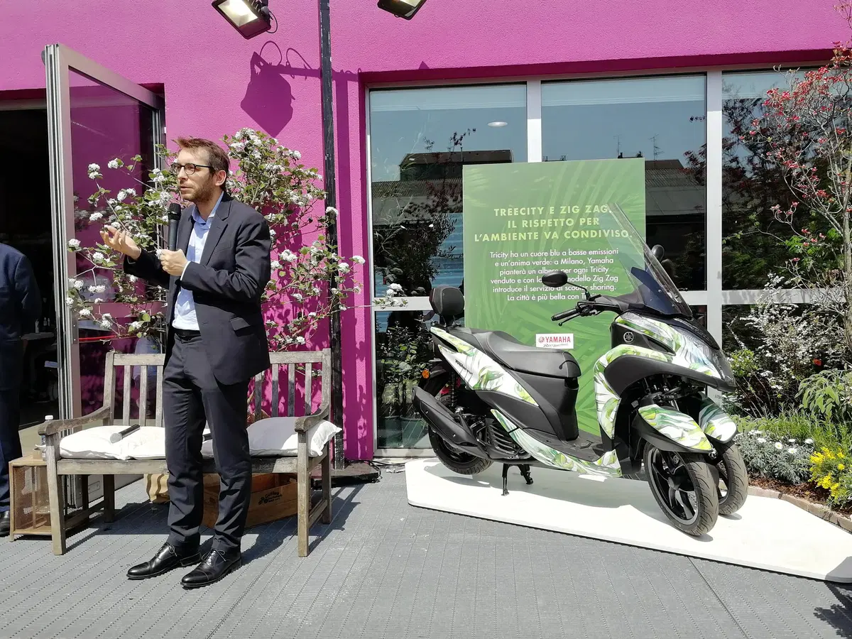 Zig Zag debutta a Milano con Yamaha Tricity 125  (4)