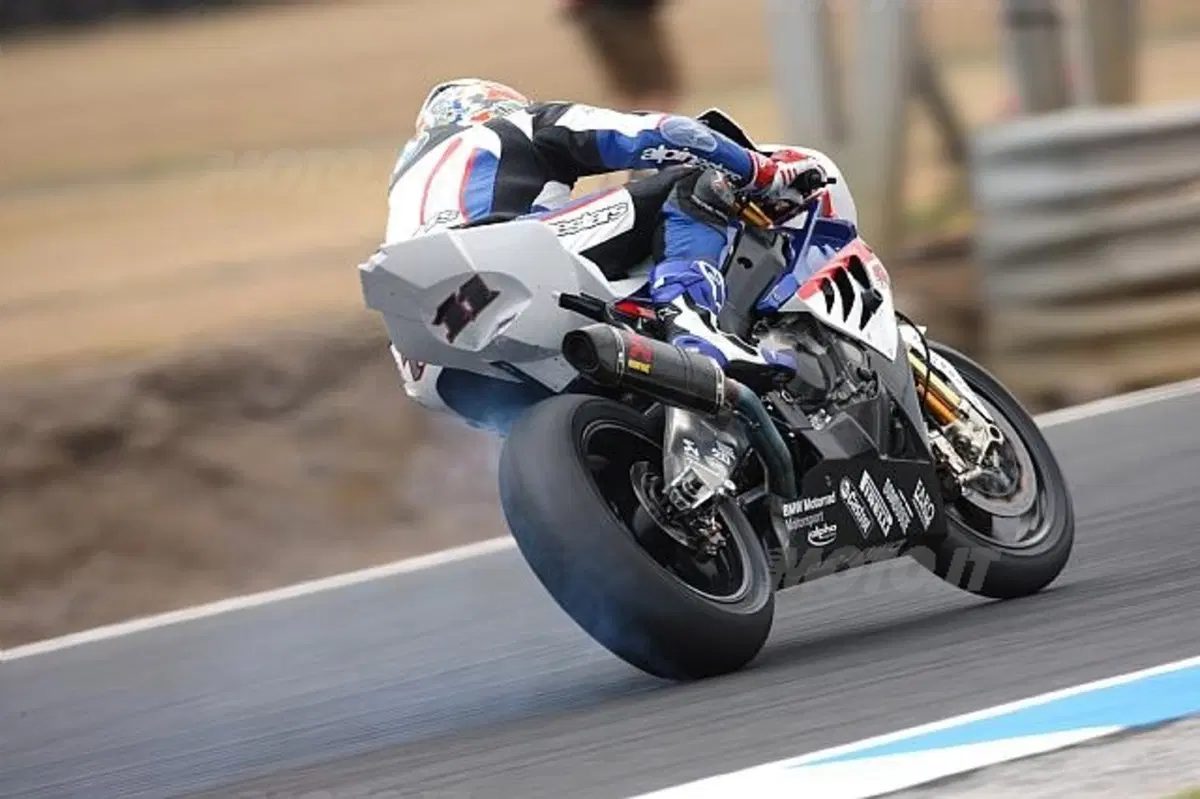 SBK. Spettacolo esagerato! (11)