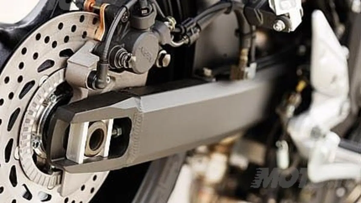 Guida a Yamaha FZ6/Fazer (12)
