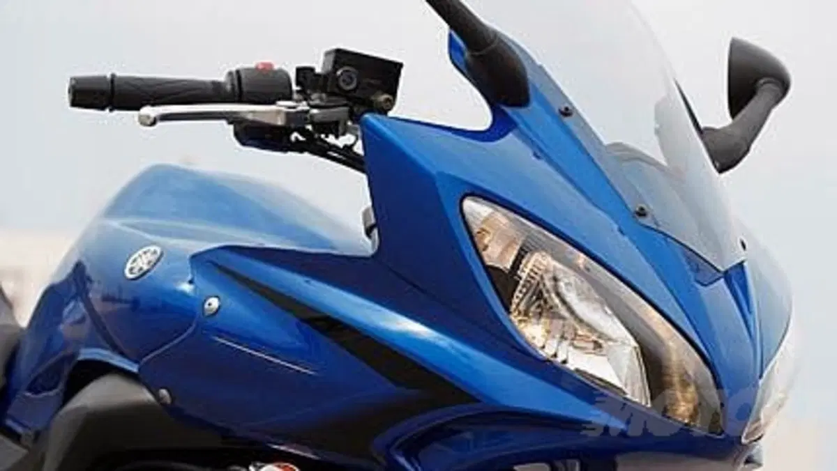Guida a Yamaha FZ6/Fazer (14)