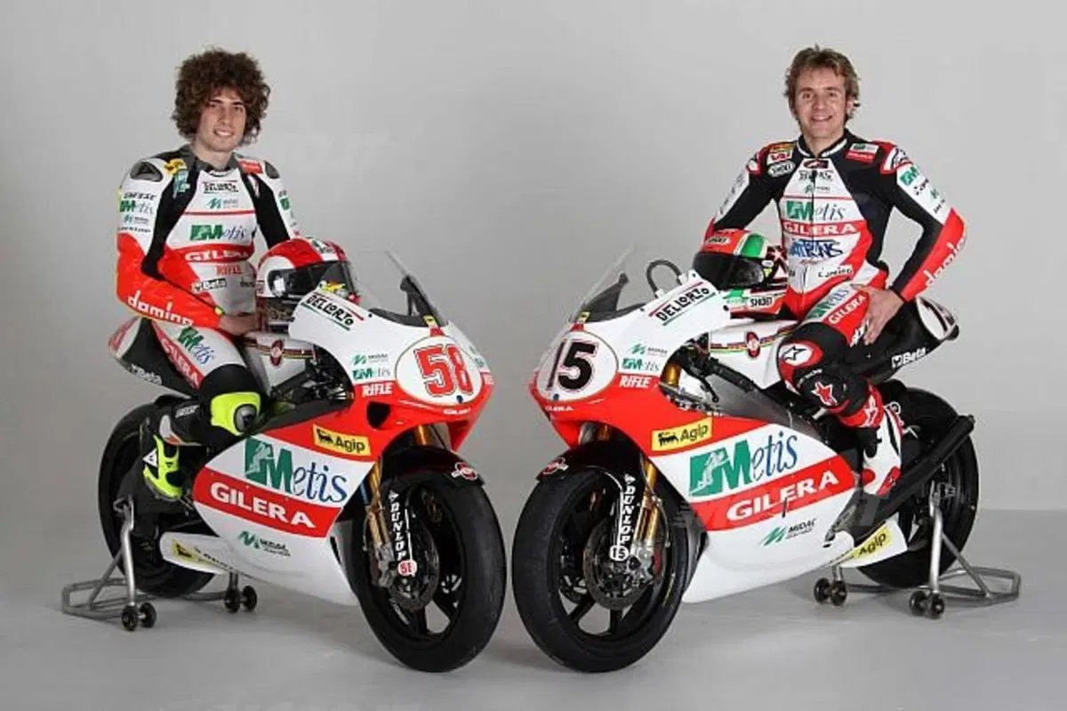100 anni di Gilera. Simoncelli incontra Duke (8)