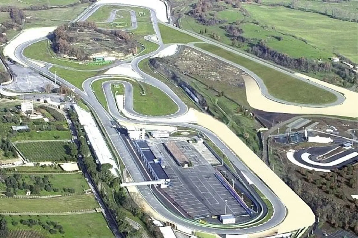 Circuiti. Vallelunga