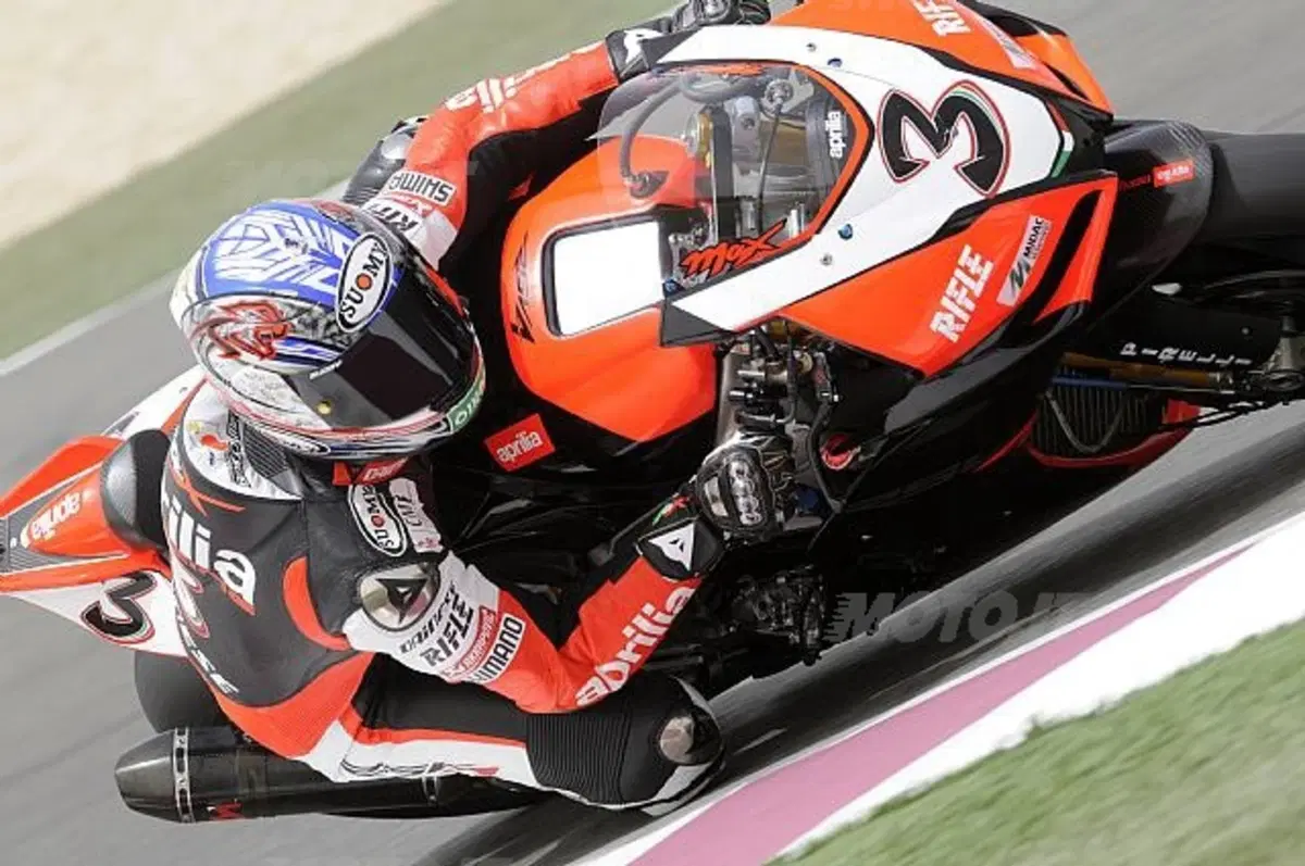 SBK. Spies è Mr Pole