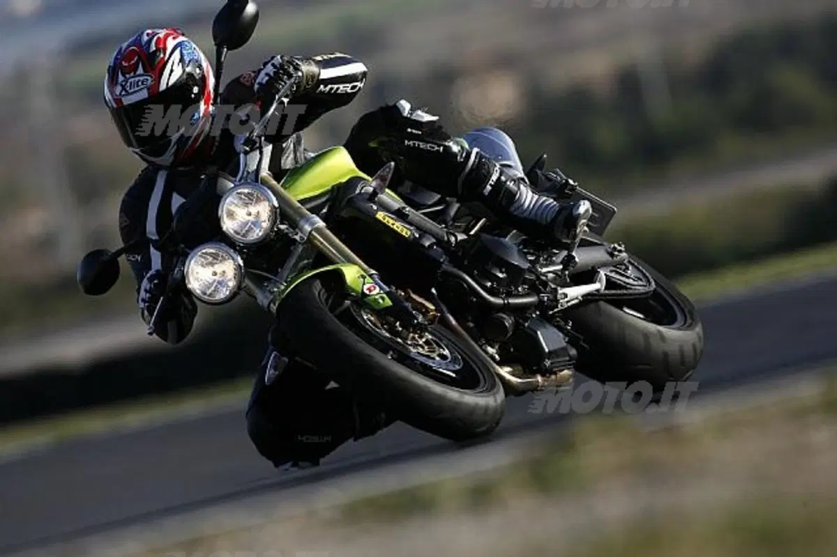 Pneumatici. Dunlop Sportmax Qualifier II (5)