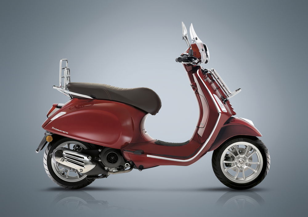 Vespa Primavera 125 3V ie Touring (2018 - 19) (2)