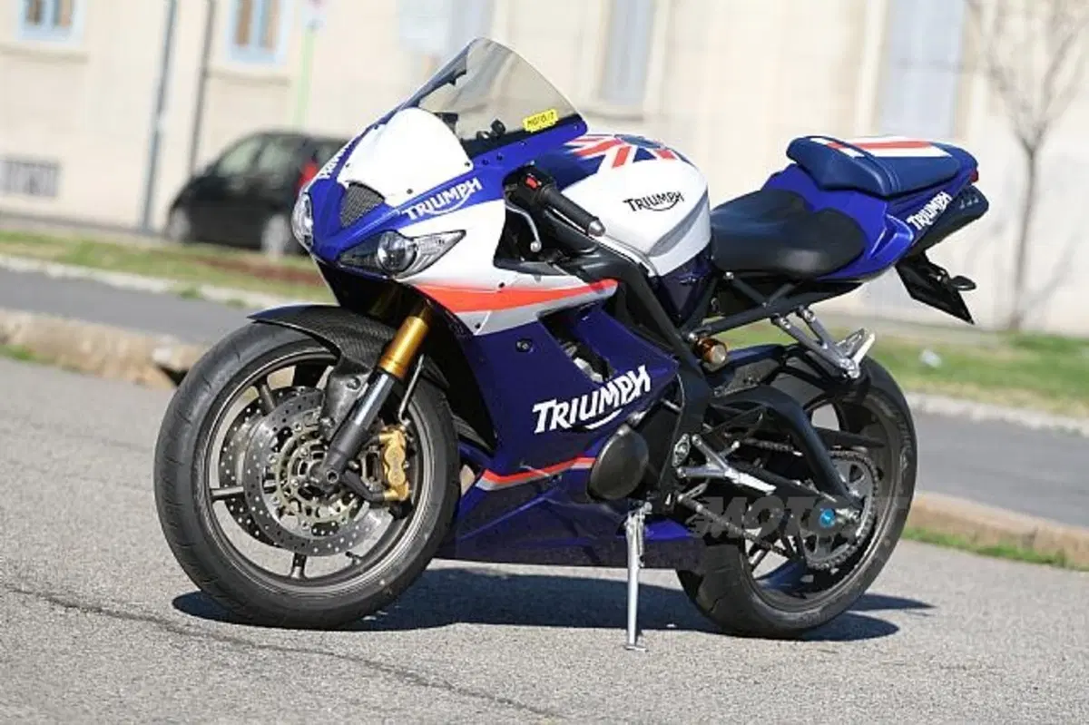 Special Daytona 675 Replica McCoy (4)