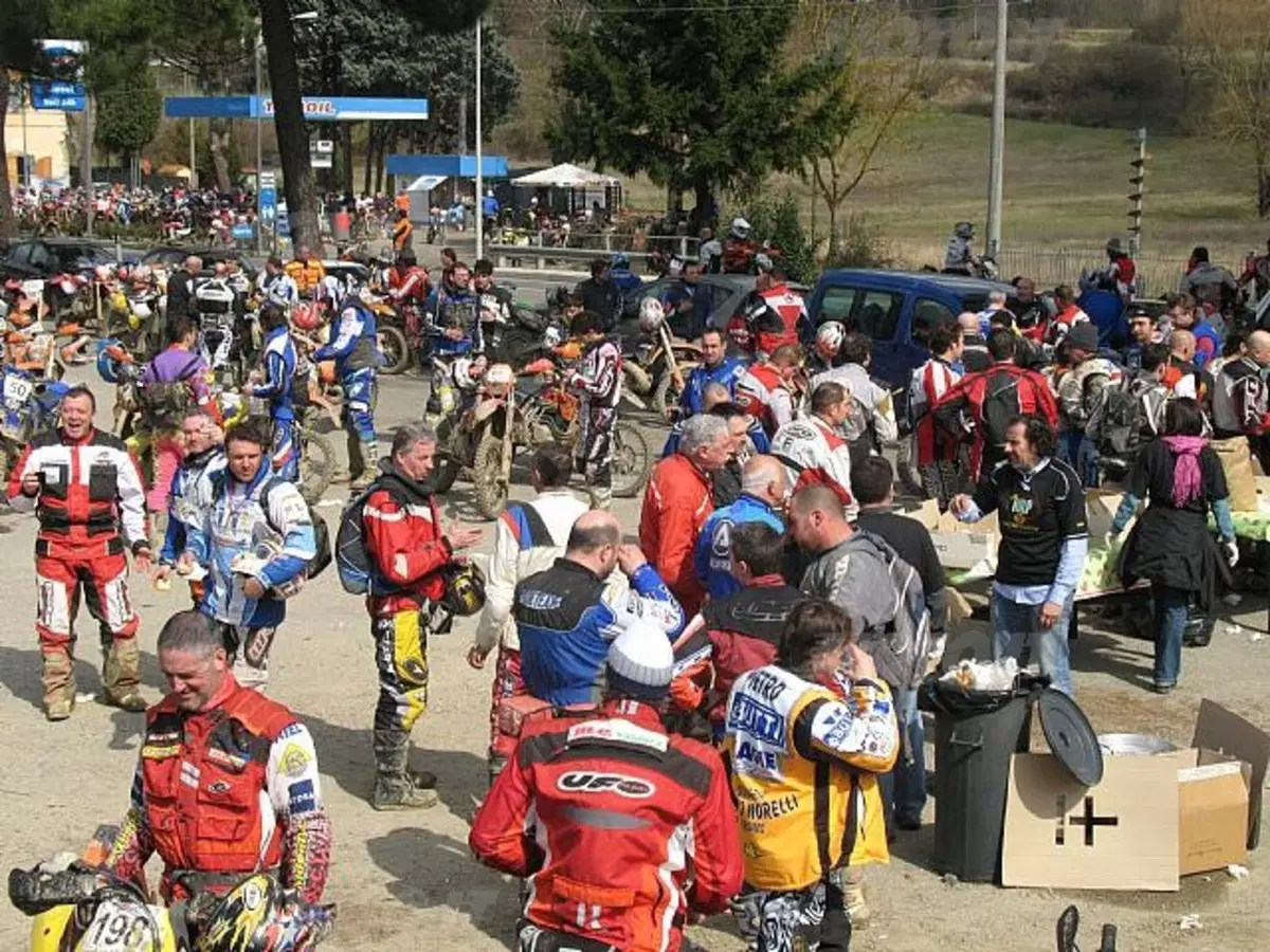 Cavalcate di Enduro. I Colli Aretini (15)