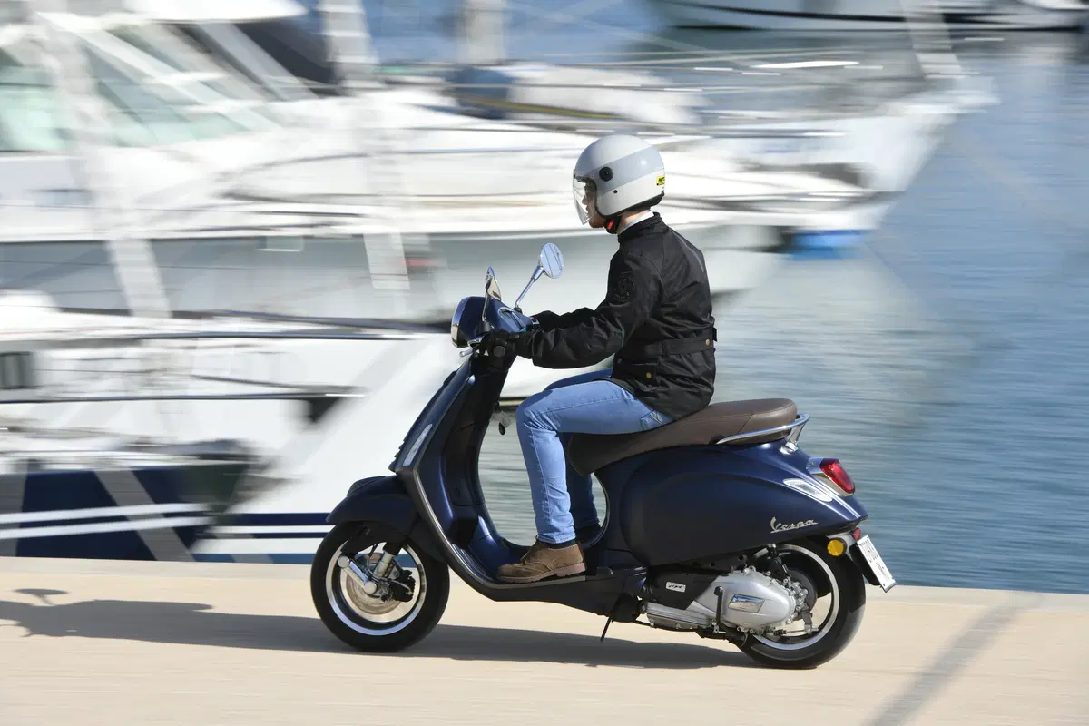 Vespa Primavera 125 e Vespa Sprint 125, il test (10)