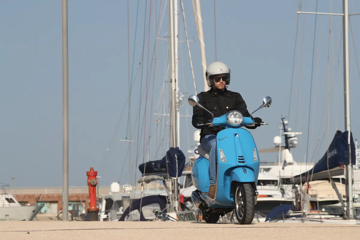 Vespa Primavera 125 e Vespa Sprint 125, il test (27)
