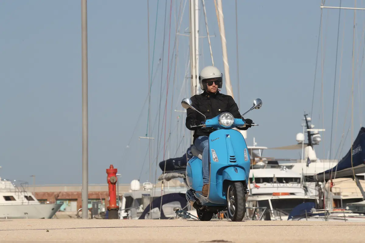 Vespa Primavera 125 e Vespa Sprint 125, il test (29)