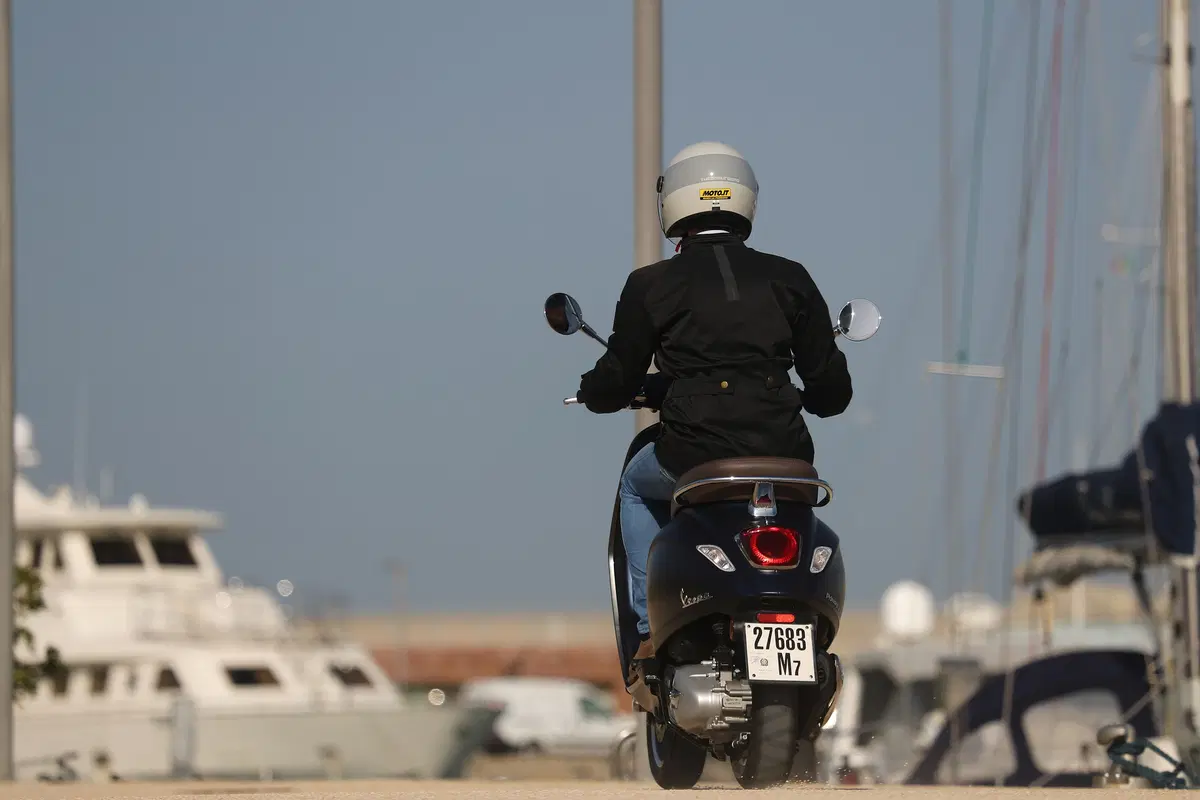Vespa Primavera 125 e Vespa Sprint 125, il test (31)