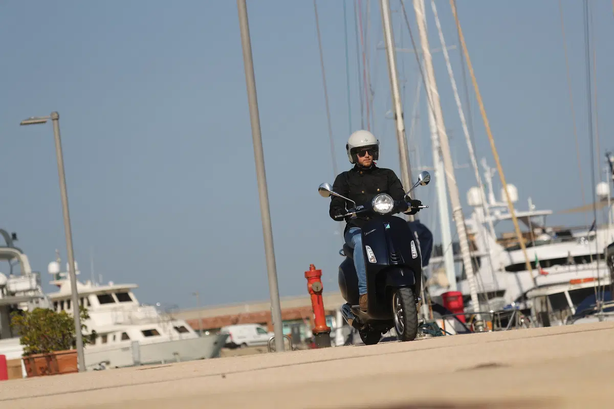 Vespa Primavera 125 e Vespa Sprint 125, il test (30)