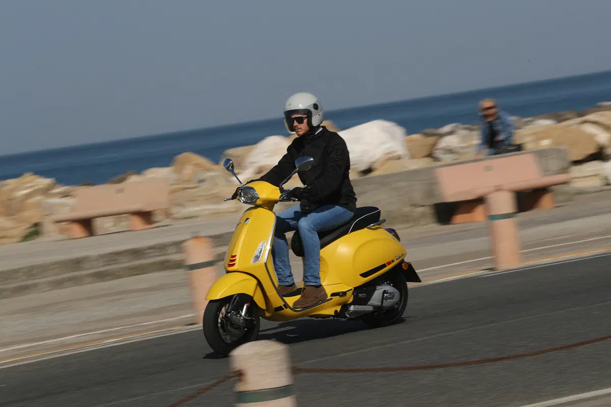 Vespa Primavera 125 e Vespa Sprint 125, il test (40)