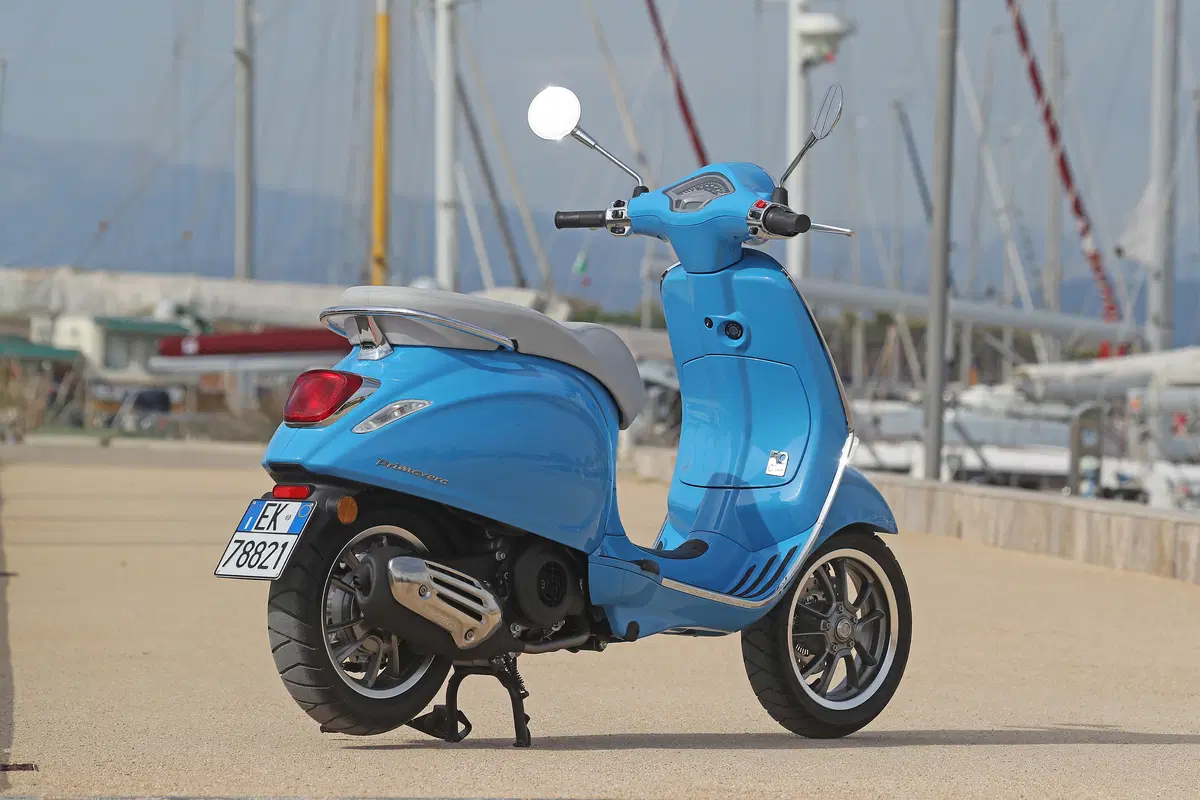Vespa Primavera 125 e Vespa Sprint 125, il test (47)
