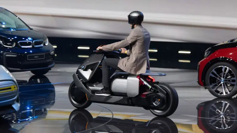 L'innovativo veicolo per &ldquo;l'ultimo miglio&rdquo;. Procede la sfida di IED Milano e BMW Motorrad