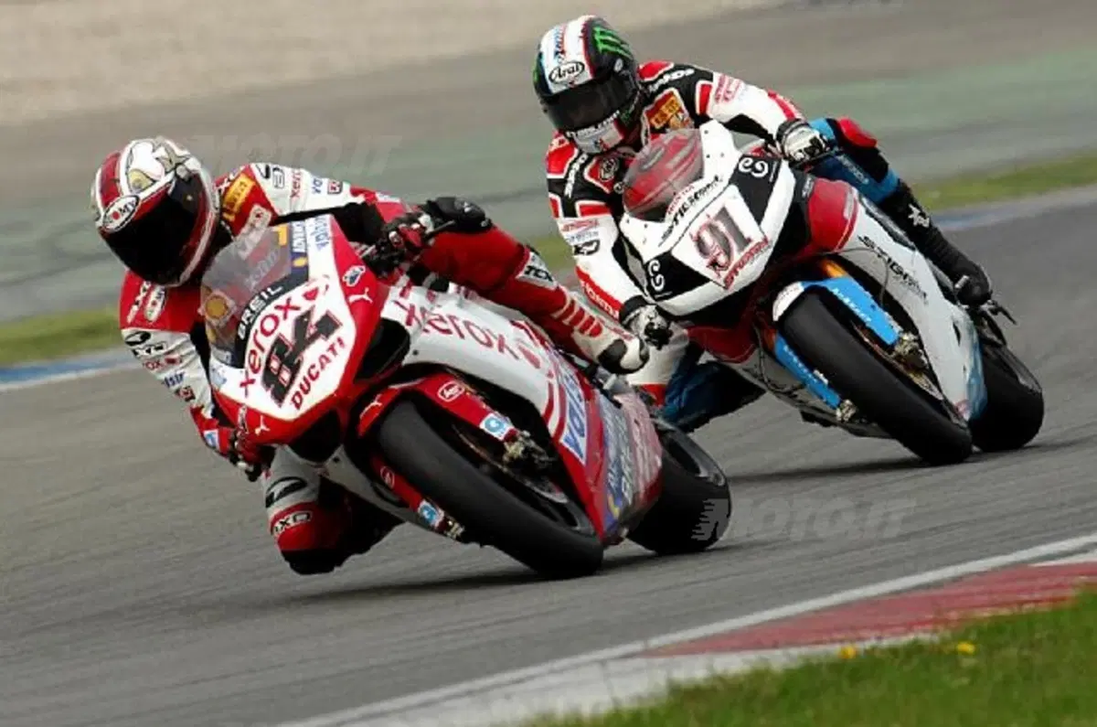 SBK. Haga espugna Assen
